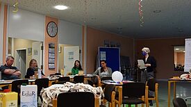 Die Teilnehmenden diskutierten rege über die Herausforderungen im QM Germaniagarten. (Bild: QM Germaniagarten)