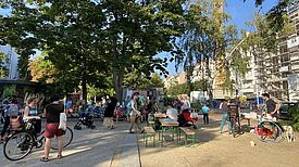 Viele Neugierige besuchten die Einweihungsfeier der Grüntaler Promenade. Bild: QM Soldiner Straße