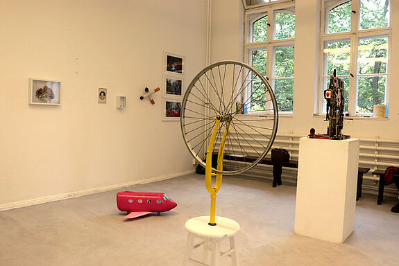 Skulptur „Duchamp in memory" von Steve Wendt. Foto: Andrei Schnell