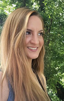 Melanie Pesenoglu ist Bürokauffrau und ist für die Planung und Organisation des Projekts verantwortlich. (Bild: konZEBT care GmbH)