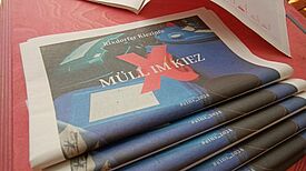 Die neue Kiezzeitung in Rixdorf widmet sich dem Thema Müll im Kiez und gibt praktische Tipps zur richtigen Müllentsorgung. (Bild: QM Rixdorf)
