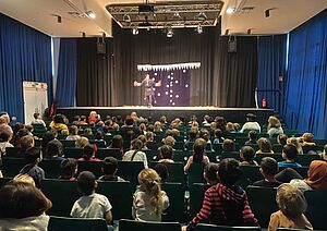 Im Rahmen der winterlichen Theatertage organisierte das „Theater28“ täglich ein Theaterstück für Kita- und Grundschulkinder.