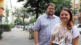 Martin und Ewelin Barthel betreuen das Projekt Kiez(t)raum. Bild: Andrei Schnell, Sulamith Sallmann