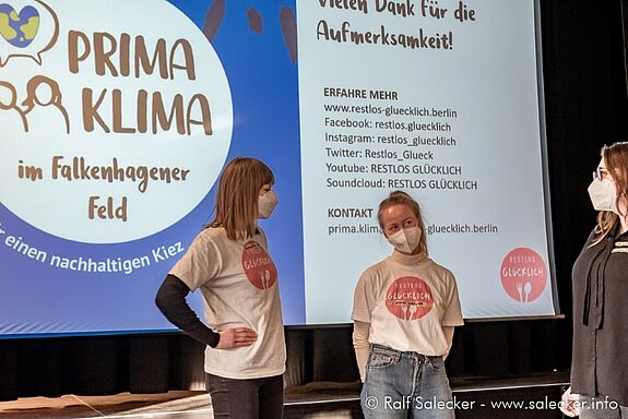 Im QM-Gebiet Falkenhagener Feld versammelten sich Initiativen und Anwohnende zum ersten Klimaforum. (Bild: Ralf Salecker)