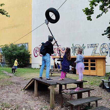 Die Spielplatzgeräte erfreuten sich großer Beliebtheit. (Bild: Birgit Leiß)
