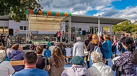 Das Stadtteilfest auf dem Westerwaldplatz. Bild: QM Falkenhagener Feld West