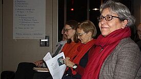 Blick ins Publikum des letzten Präventionsrats 2019. Vorn recht: Quartiersmanagerin Kadriye Karci. Bild: Gerald Backhaus