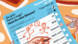 Das Titelbild der „Donauwelle“ zeigt einen illustrierten Wahlzettel mit einer Hand, die einen Stift hält.  