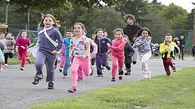 Hatten viel Spaß: Die jungen „Olympioniken“ beim anschließenden Dauerlauf. Bild: QM Flughafenstraße