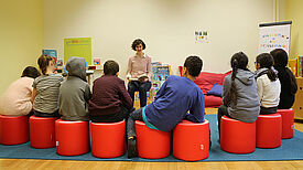 In der Bibliothek der Eduard-Mörike-Grundschule