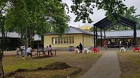 Beim Kiezturnier konnten über 30 Tischtennisbegeisterte gegeneinander antreten. Foto: Kinder- und Jugendkulturzentrum Statthaus Böcklerpark