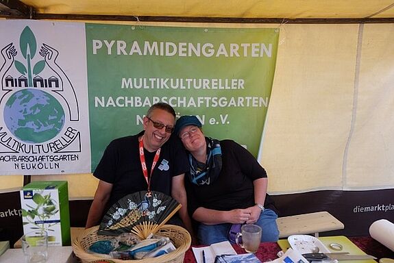 Initiativen aus dem Kiez stellten sich auf dem Markt vor. Bild: Birgit Leiß