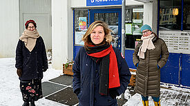 Das Projektteam "Starke Nachbarschaft im Rollbergkiez" mit Leiterin Yael Michael von Morus 14 e.V. (Foto: Christian Kruppa © MORUS 14 e.V.)