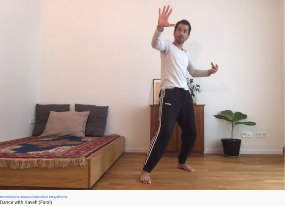 Künstler Kaveh bietet eine Tanzstunde auf Persisch und Deutsch an. 