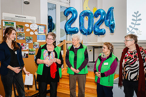 Das QM-Team Letteplatz sprach den aktiven Kiez-Anwohnenden seinen Dank für das beeindruckende Engagement aus. (Bild: Antonia Richter)