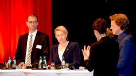 Schlusspodium mit Bundesfamilienministerin Dr. Franziska Giffey. Bild: Campus Efeuweg
