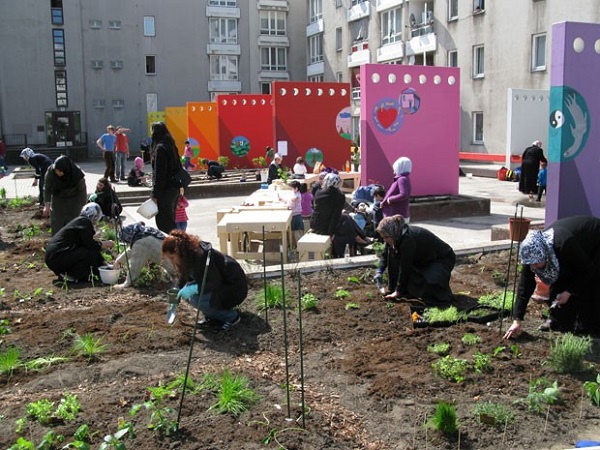 Das Land Berlin fördert Projekte für geflüchtete Menschen mit insgesamt 70.000 Euro. Bild: MieterInnengärten / QM Mariannenplatz