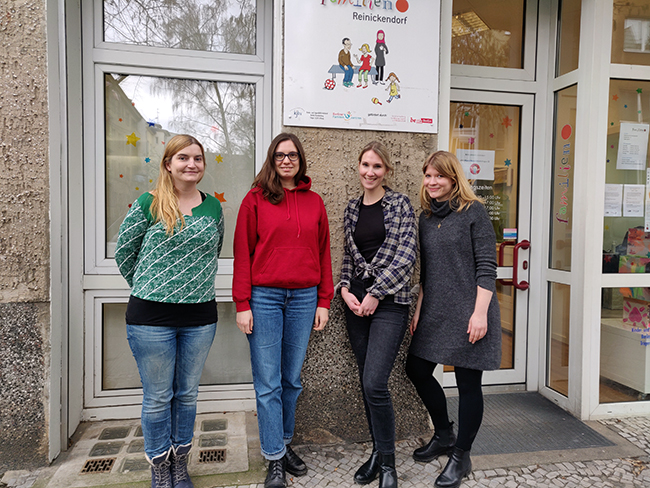 Das Team des neuen Projekts „Bildungskarrieren“: Annemarie Guzy (Familienpunkt Reinickendorf), Verena Schulte (Familienpunkt Reinickendorf), Julia Wangermann (Wortlaut), Katrin Becher (Wortlaut). (Bild: QM Auguste-Viktoria-Allee)