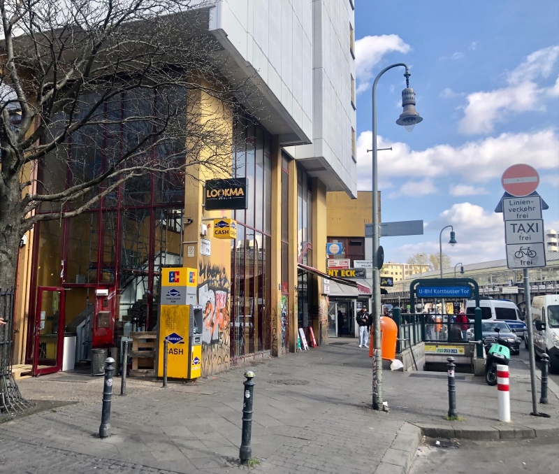 Der Eingang des Gesundheits- und Sozialzentrums „Kontaktstelle Kotti“ befindet sich in der Reichenberger Straße 176. (Bild: QM ZKO)